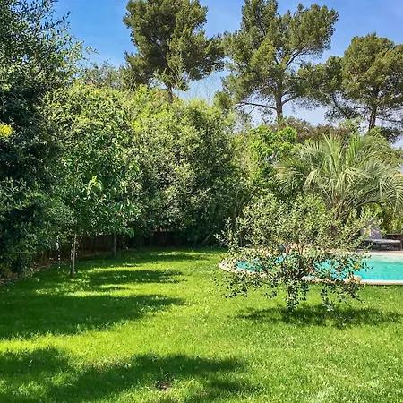 Holiday home 3 Bedroom Gorgeous In Giens Hyeres